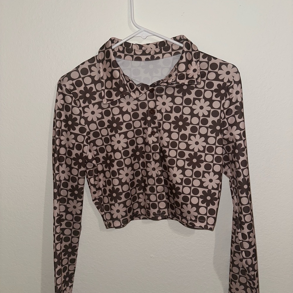 Button up crop top 🤎🧚🏻‍♀️